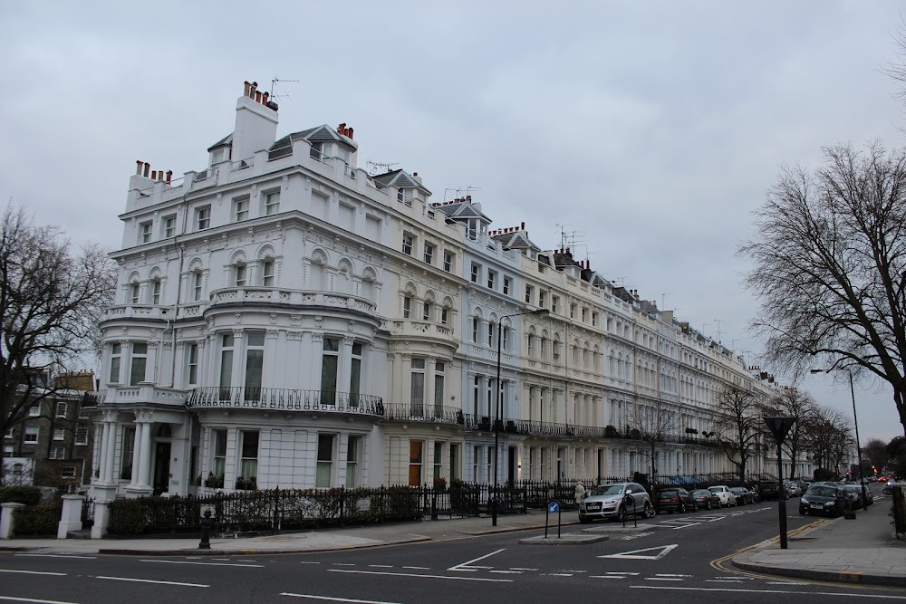 Spectre : exteriors: James Bond's apartment