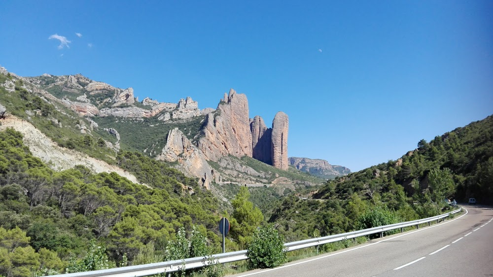 Aragón trabaja y lucha : 