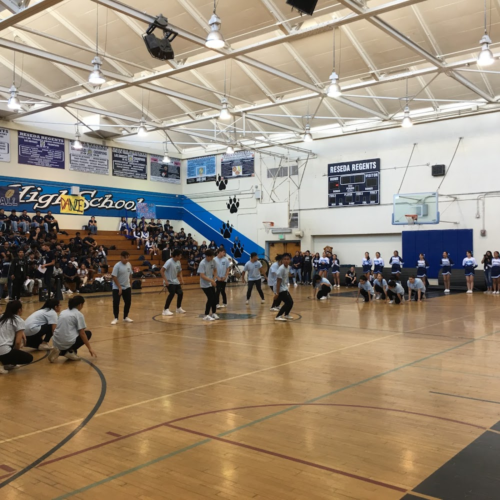 Casper: A Spirited Beginning : interior of Applegate Elementary School