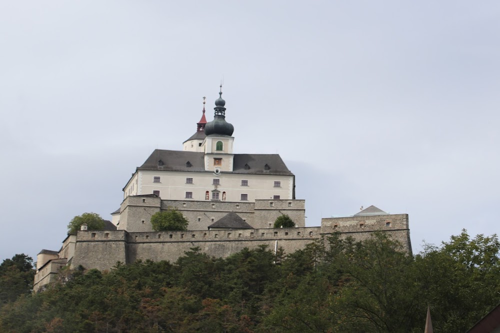 Spukschloß im Salzkammergut : Castle