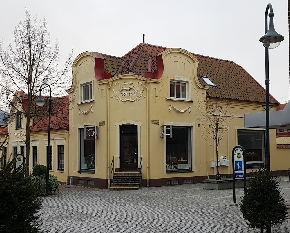 Starke man : City hall exterior