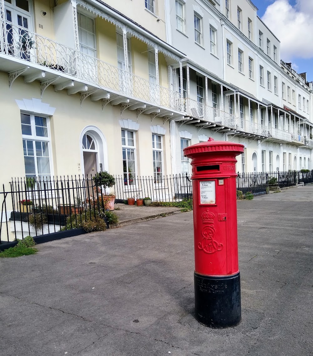 Starter for 10 : Brian's flat in Bristol