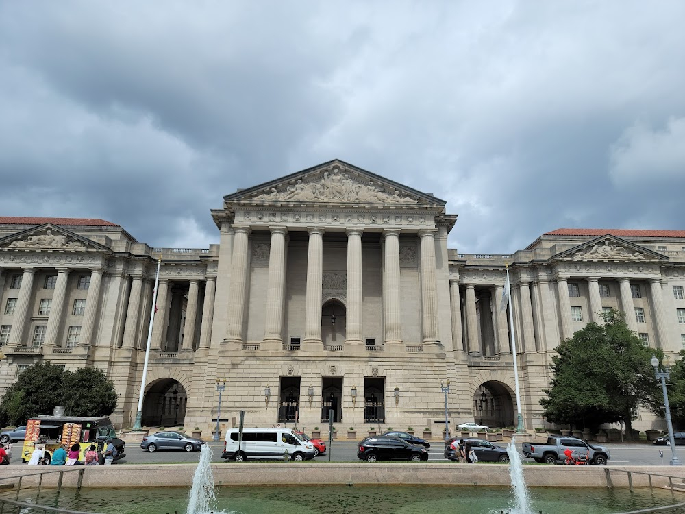 Raise the Titanic : Admiral Sandecker's office, exterior and interior