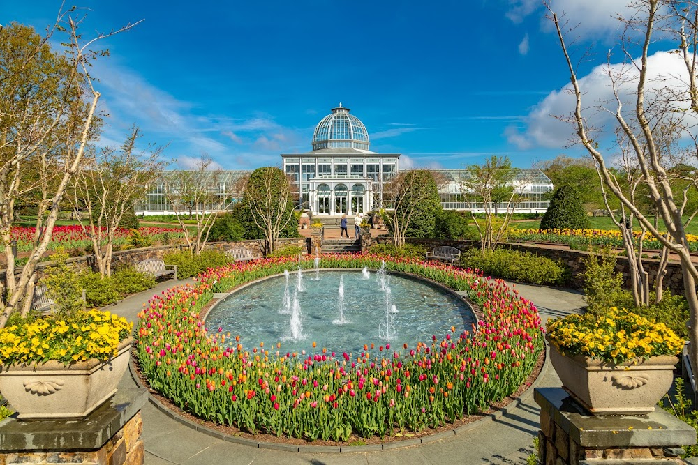 Step Back, Doors Closing : United States Botanic Garden