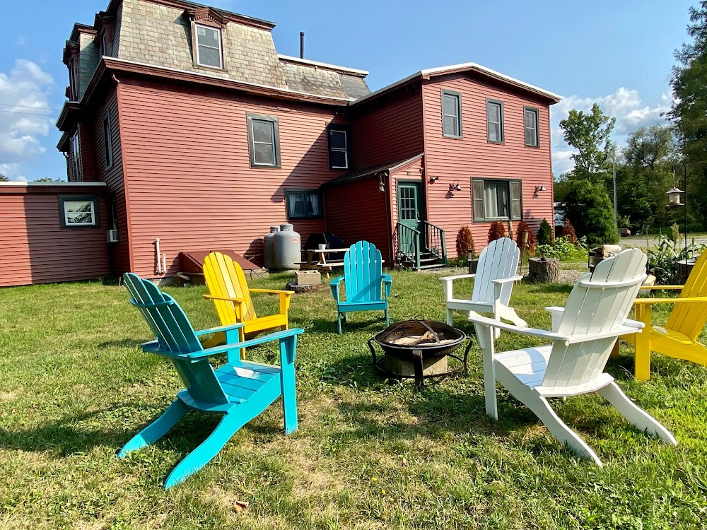 Taking Woodstock : bar at the El Monaco Motel