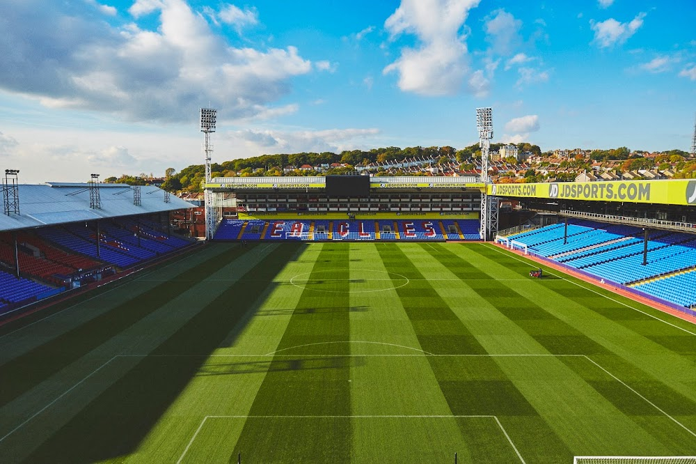 Ted Lasso : Part of AFC Richmond's Stadium