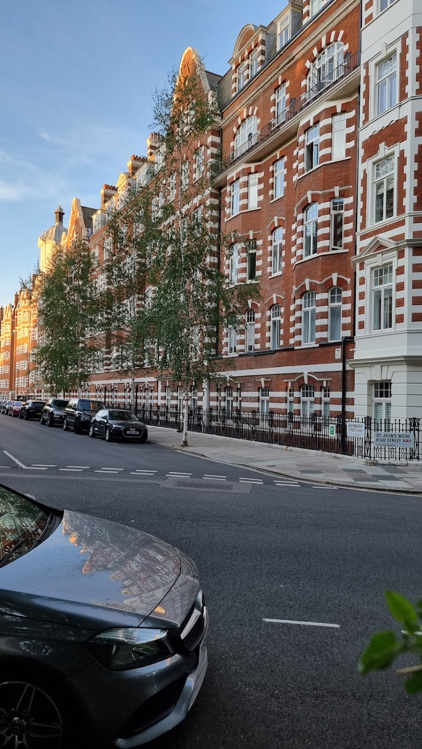 The 39 Steps : View from Hannay's flat when he looked out with nanny