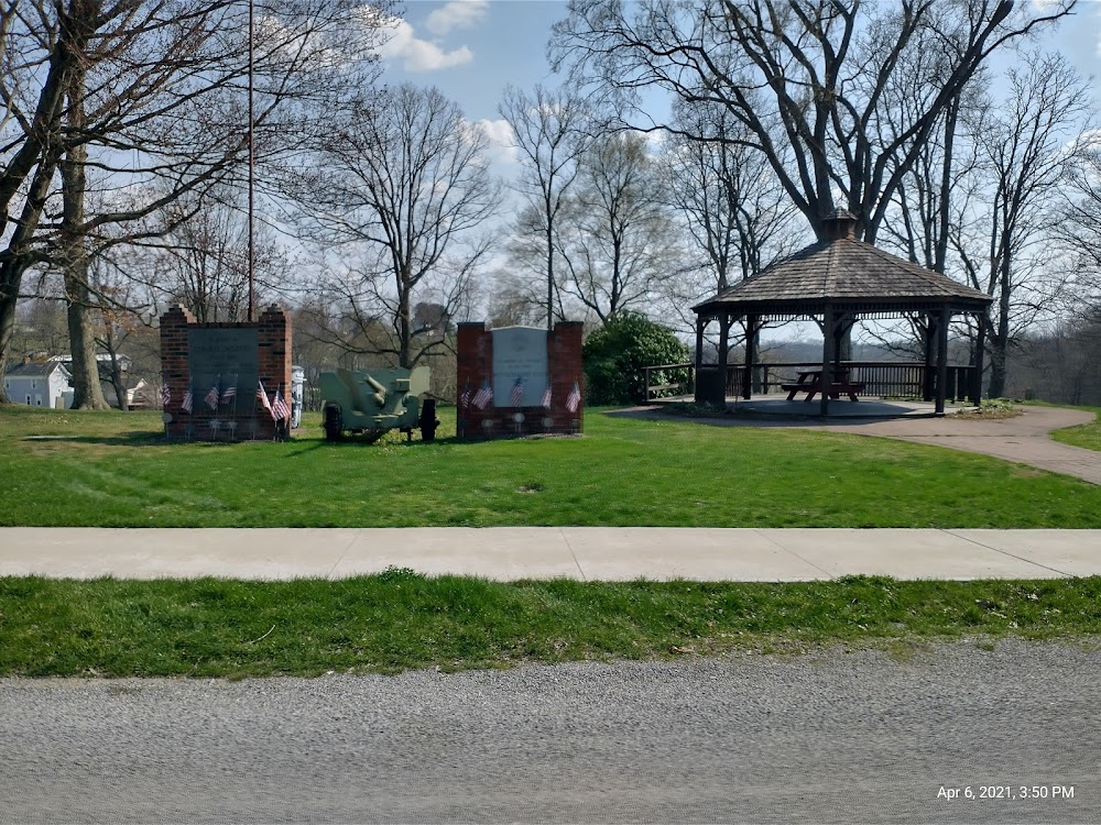 The Barn : interior and exterior set locations