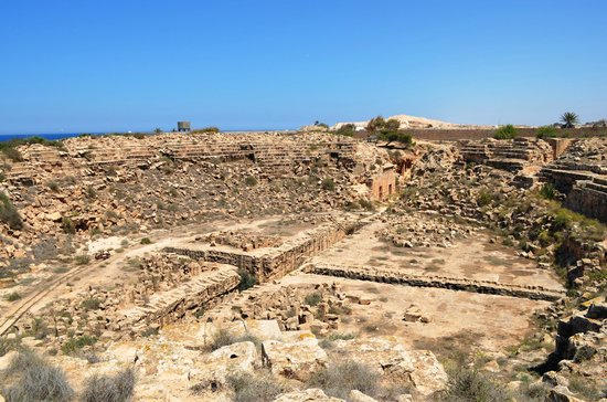 The Maltese Double Cross : general view and details of the 2nd century Roman monument