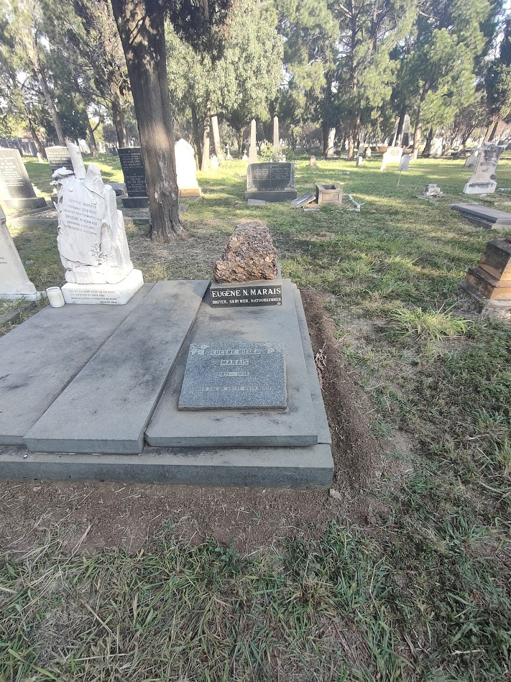 Breaker Morant: The Retrial : gravesite: Grave of Peter Handcock and Henry Harbord "Breaker" Morant