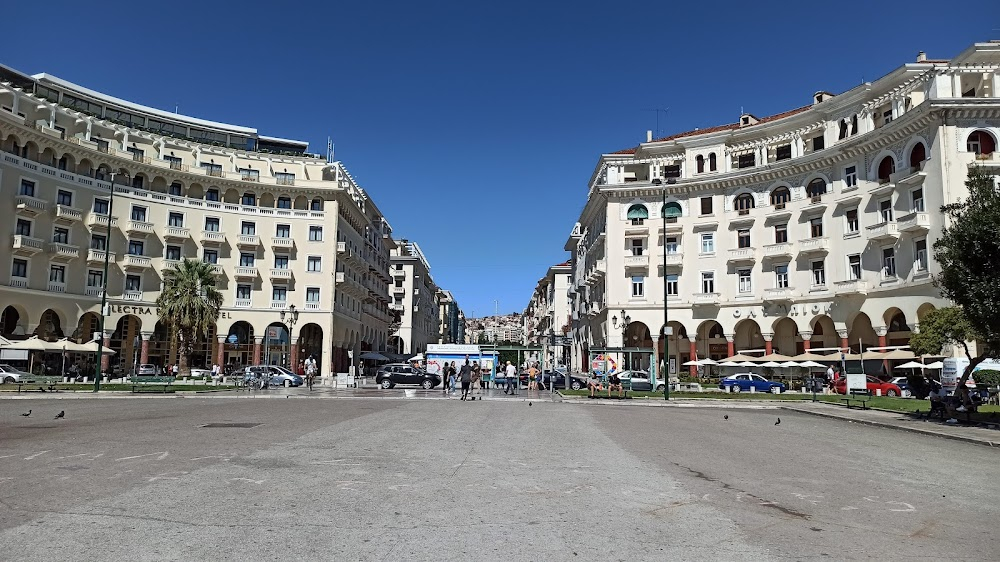 The Bricklayer : The square where Kostas Leontaris gives his speech