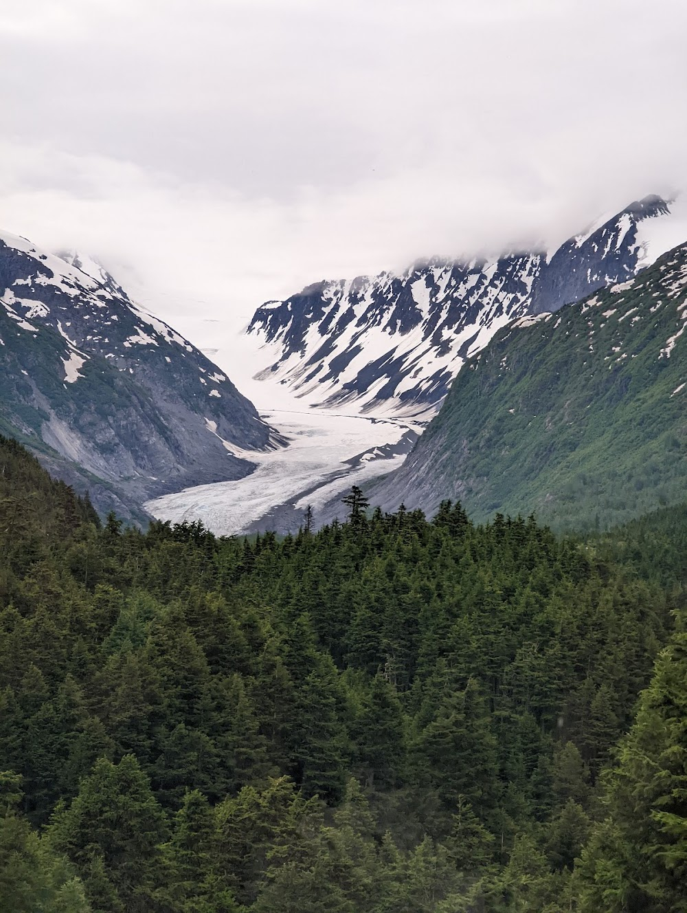 The Chechahcos : Chilkoot Pass