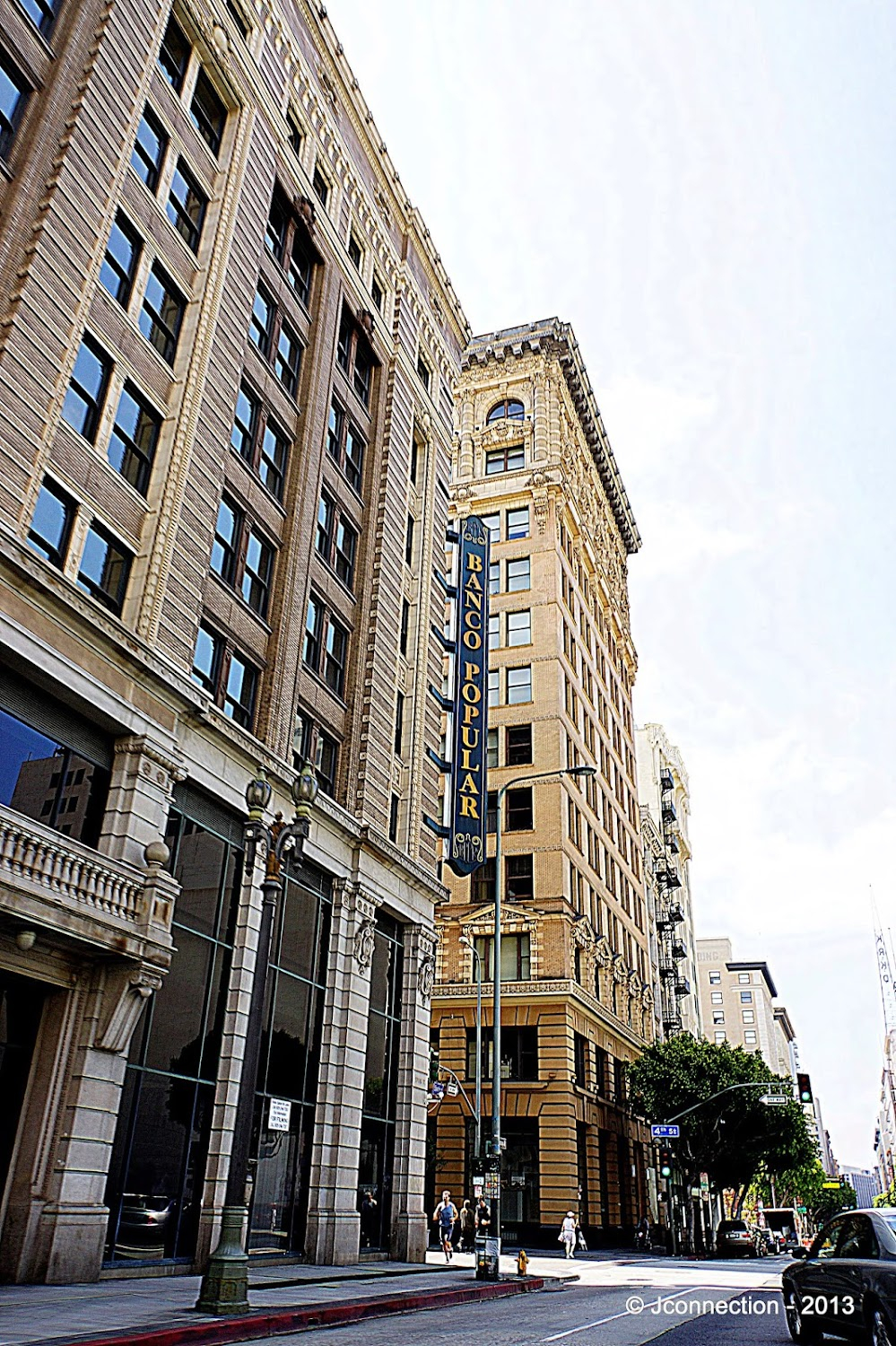 The Crooked Way : Eddie is outside the Waldorf Cellar nightclub when he's looking for Petey