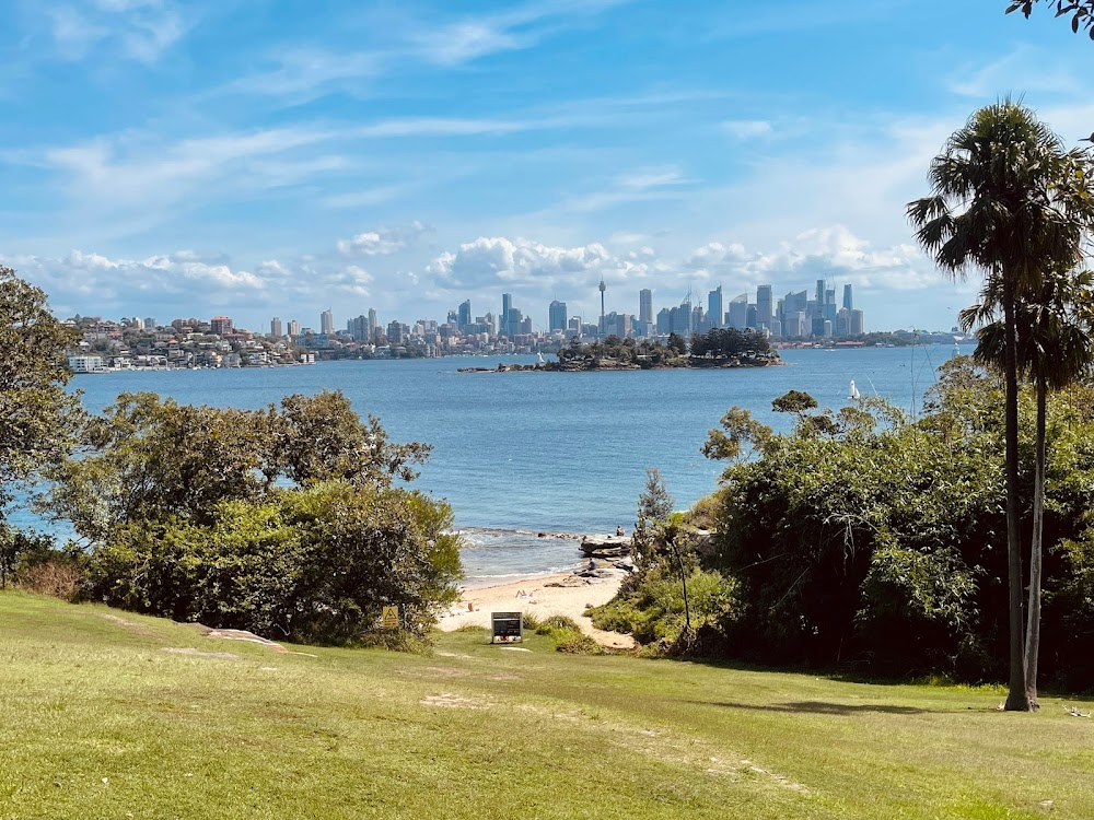 The Facts of Life Down Under : beach scenes