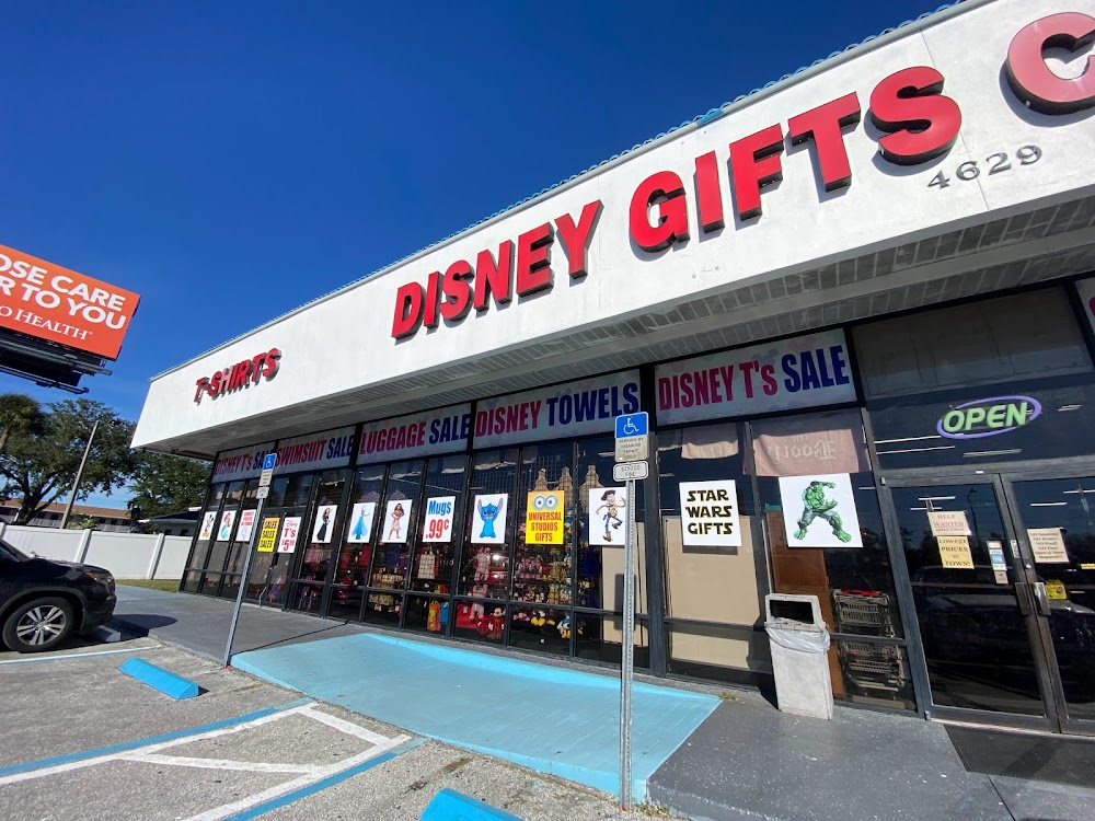 The Florida Project : Disney Gifts Outlet Gift Shop