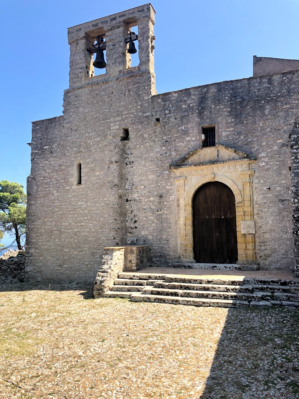 The Godfather Part III : entrance to convent where Corleone meets Cardinal Lamberto