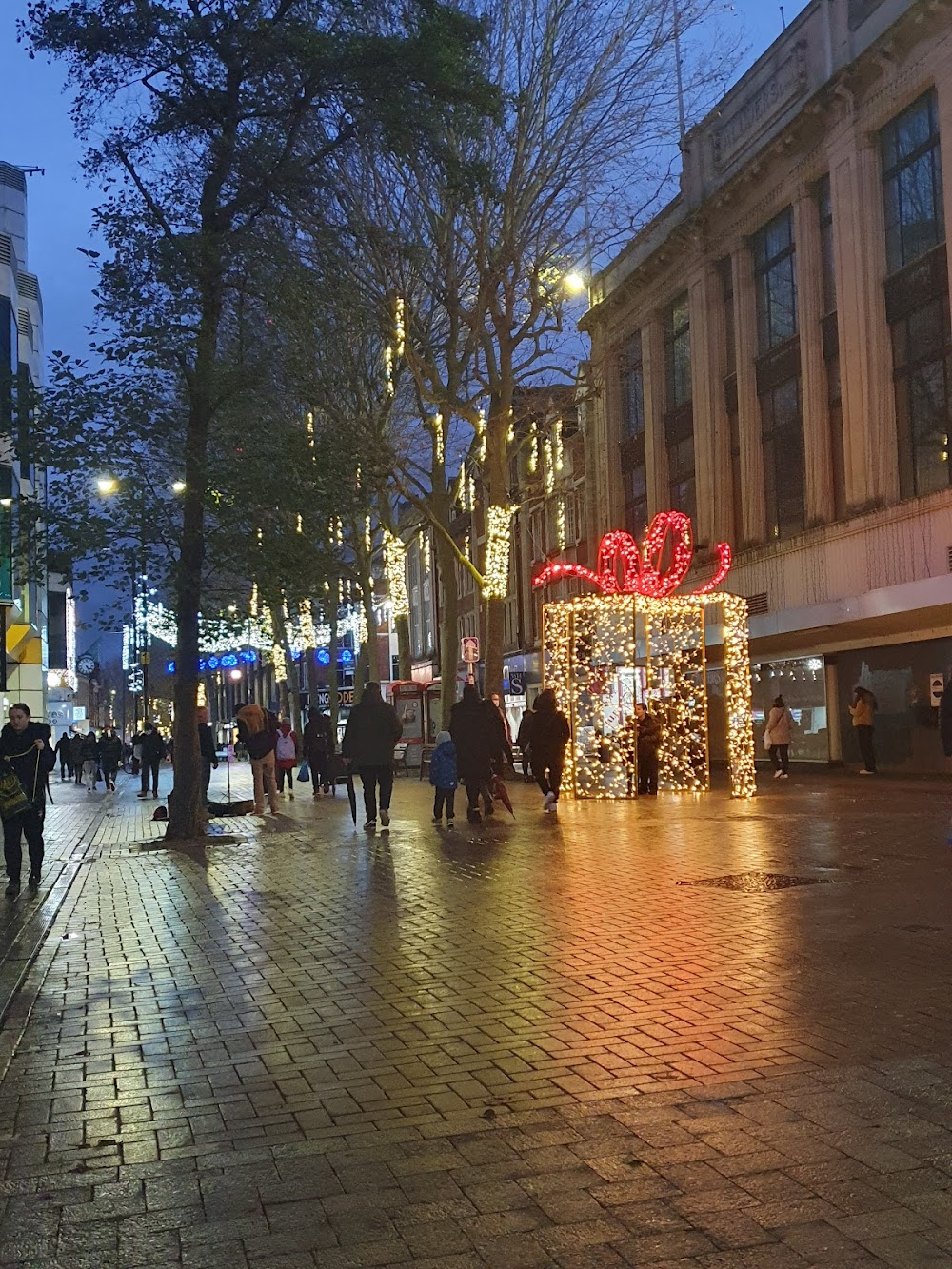 The Interceptor : Mint Walk junction with the High Street