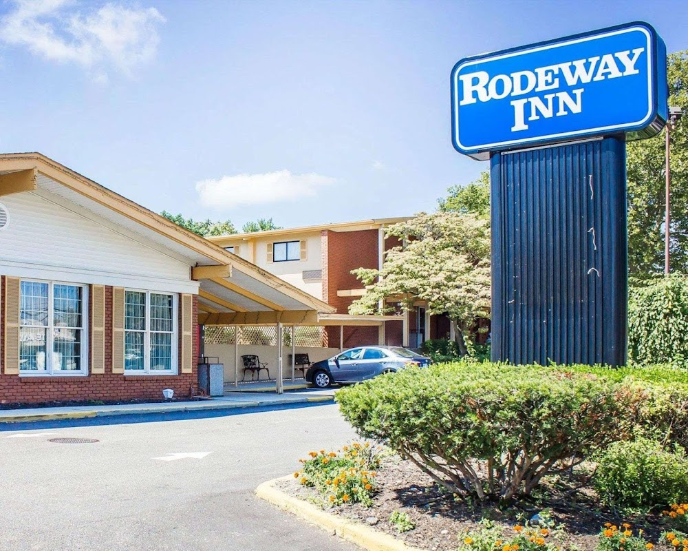 The Irishman : Howard Johnsons Motor Inn