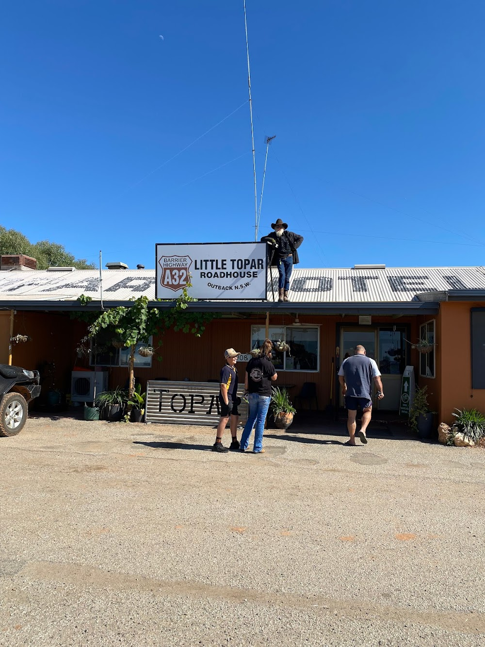 The Last Days of Chez Nous : coffee shop