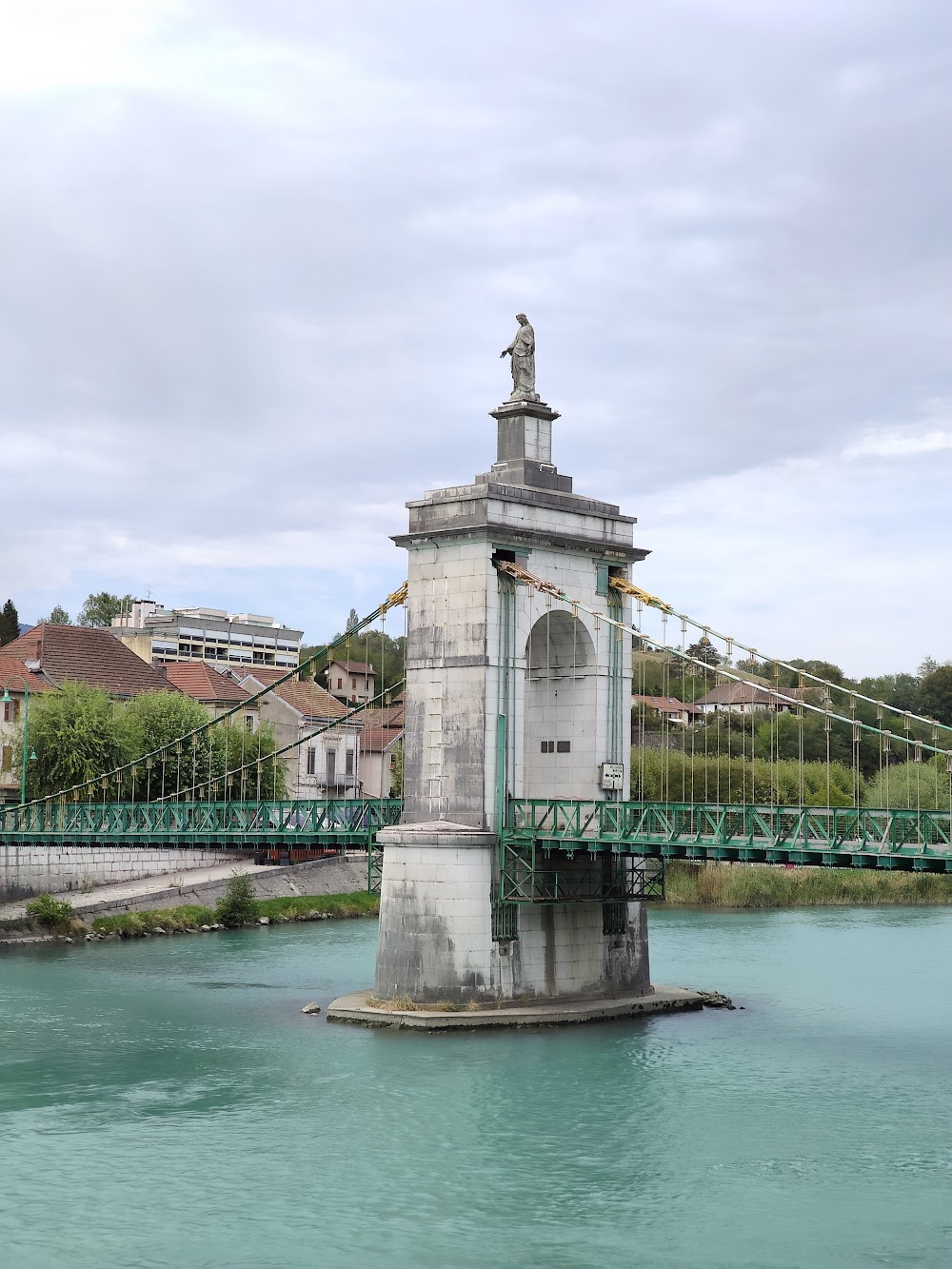 The Last Horror Film : suspension bridge