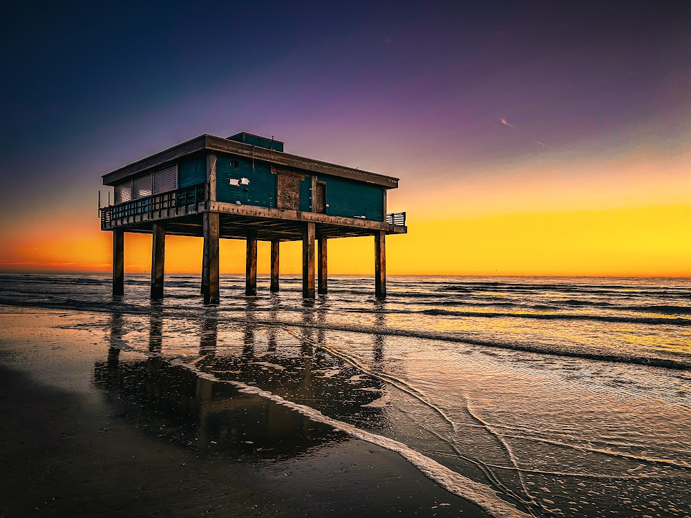 The Legend of Billie Jean : beach scenes