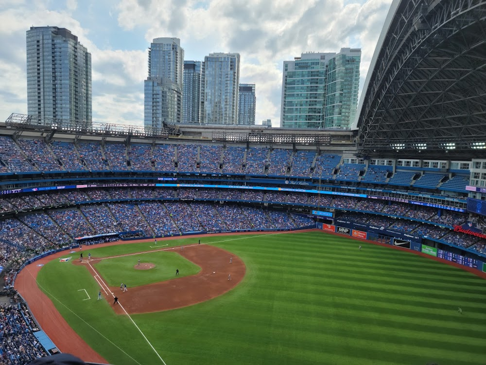 Sleeping Tigers: The Asahi Baseball Story : Baseball game at the former SkyDome