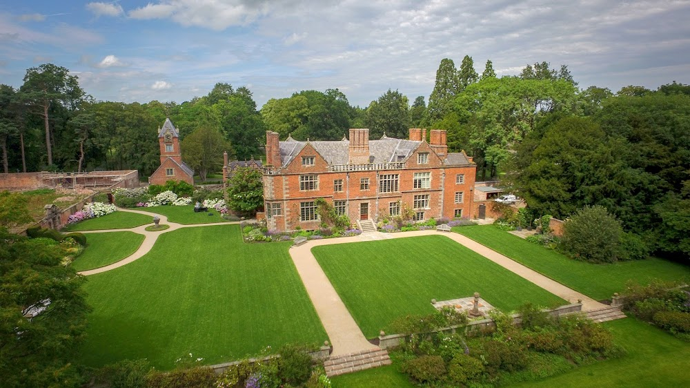 The Making of a Lady : exterior of Lord Walderhurst's estate