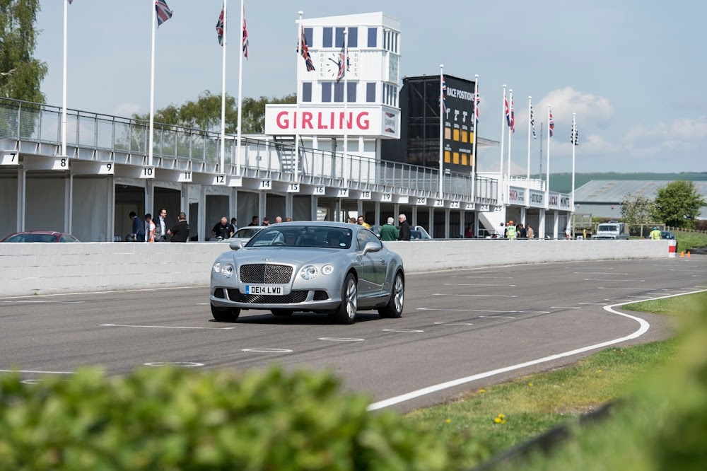 Dance with a Stranger : Ellis watches Blakely racing