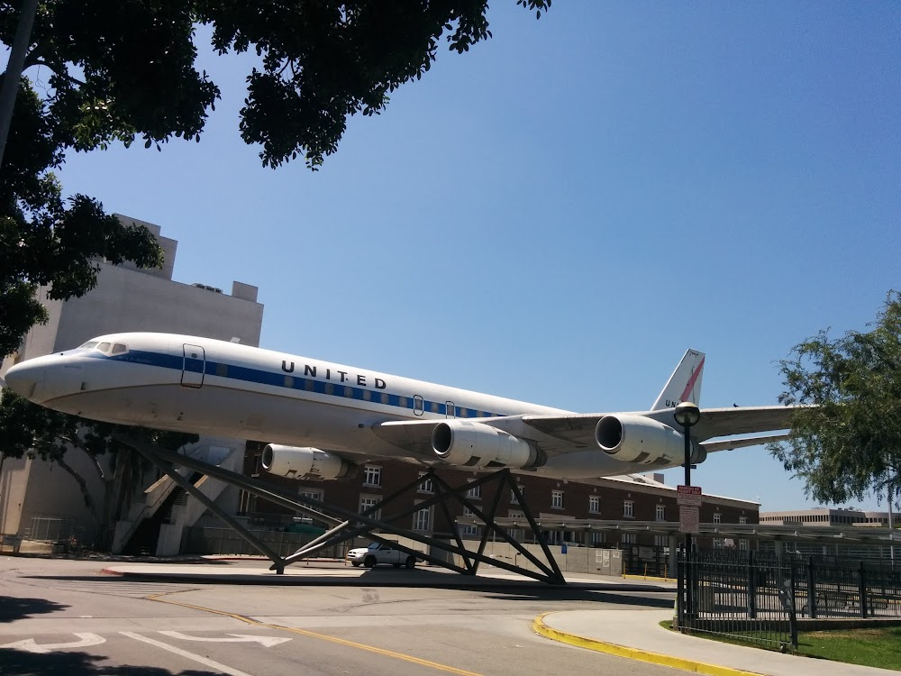 The Man with the Power : Space museum scenes.