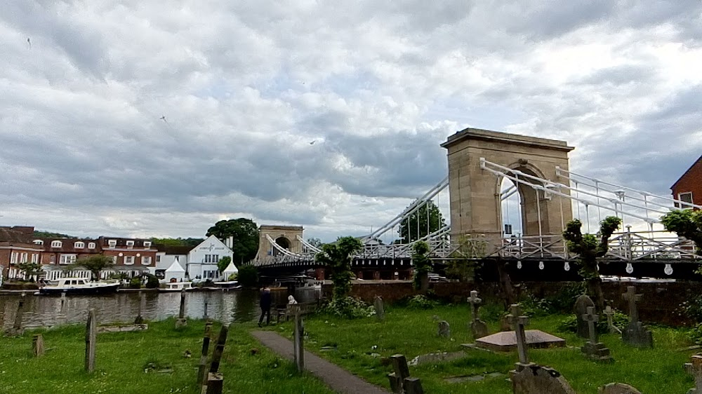 The Marlow Murder Club : Suspension Bridge