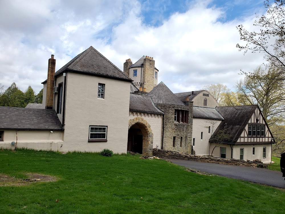 The Mystery of Willoughby Castle : 