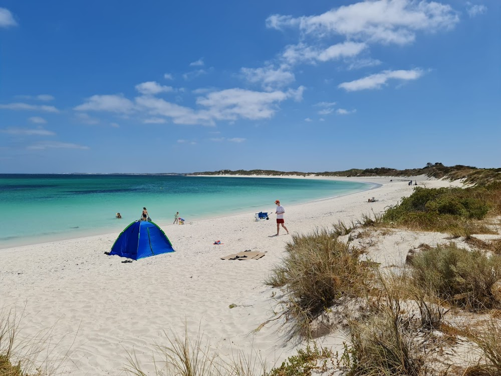 The Naked Wanderer : Sandy Cape Caravan Park