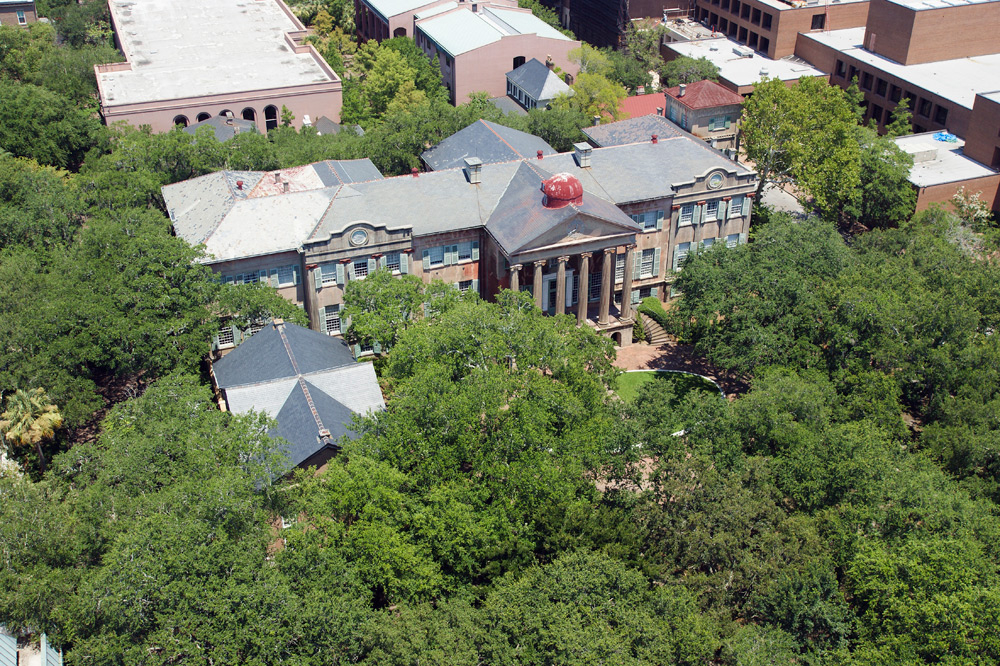 Cold Mountain : town square where Inman talks with the blind man