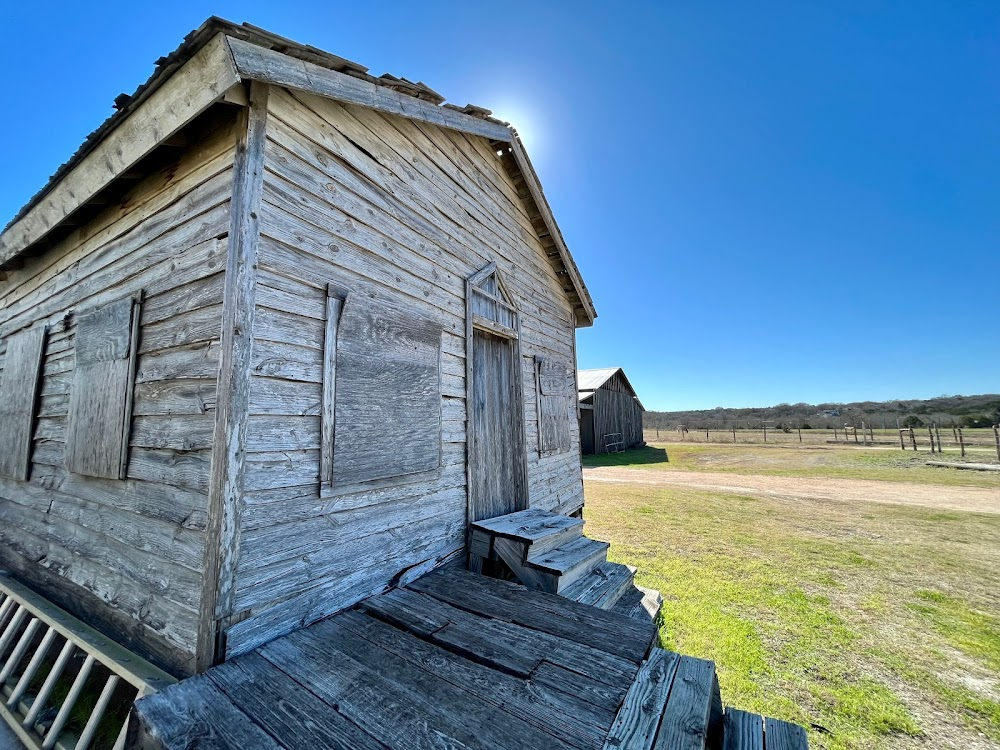 Cruzado : Horse Barn