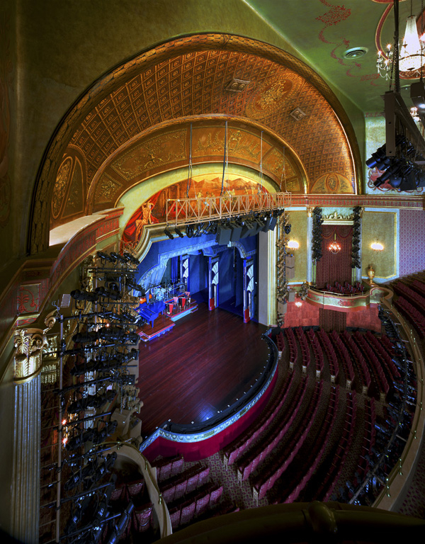 The Producers : "Springtime for Hitler" - auditorium and stage