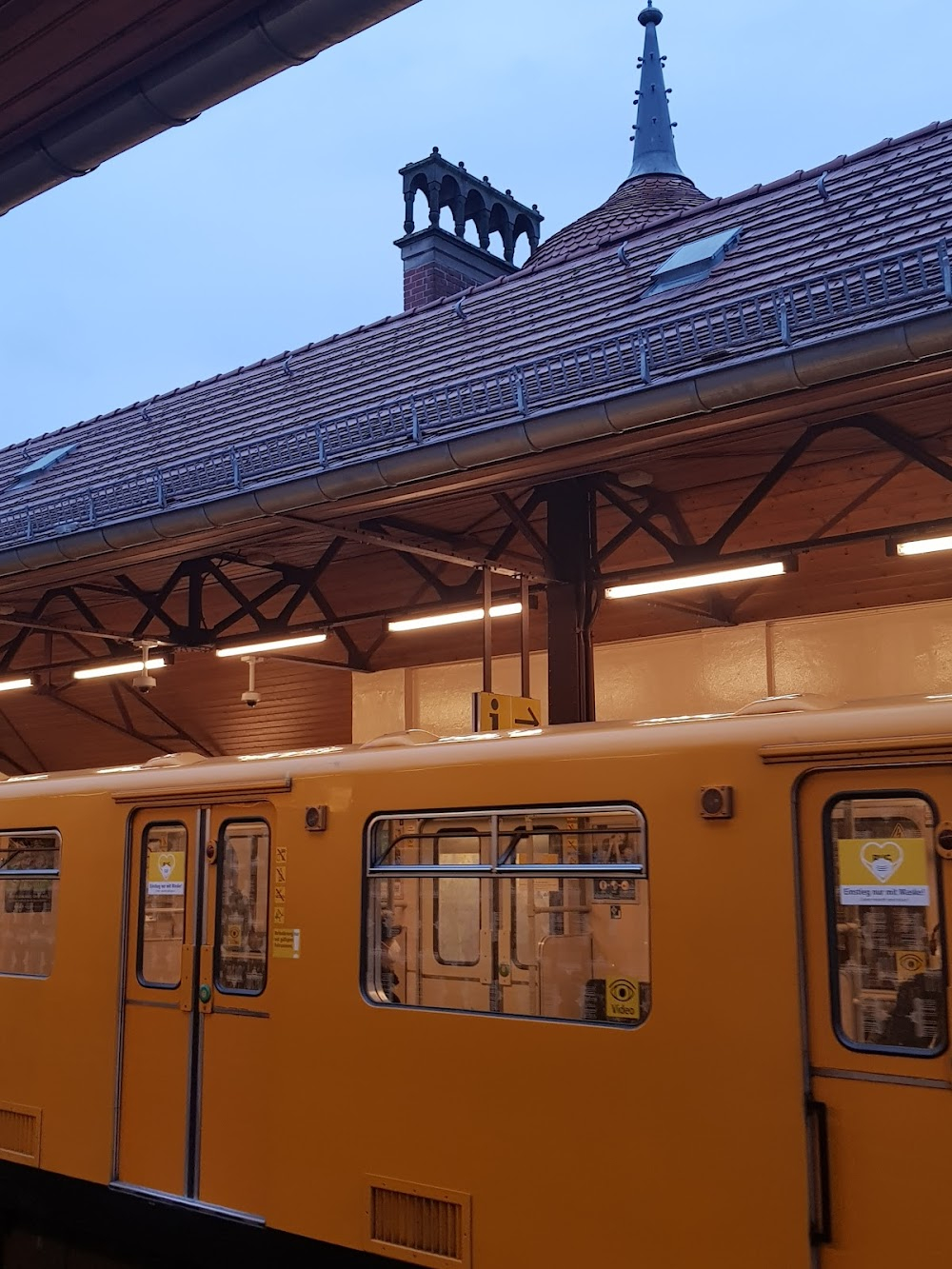 Meet Me in Montenegro : subway station