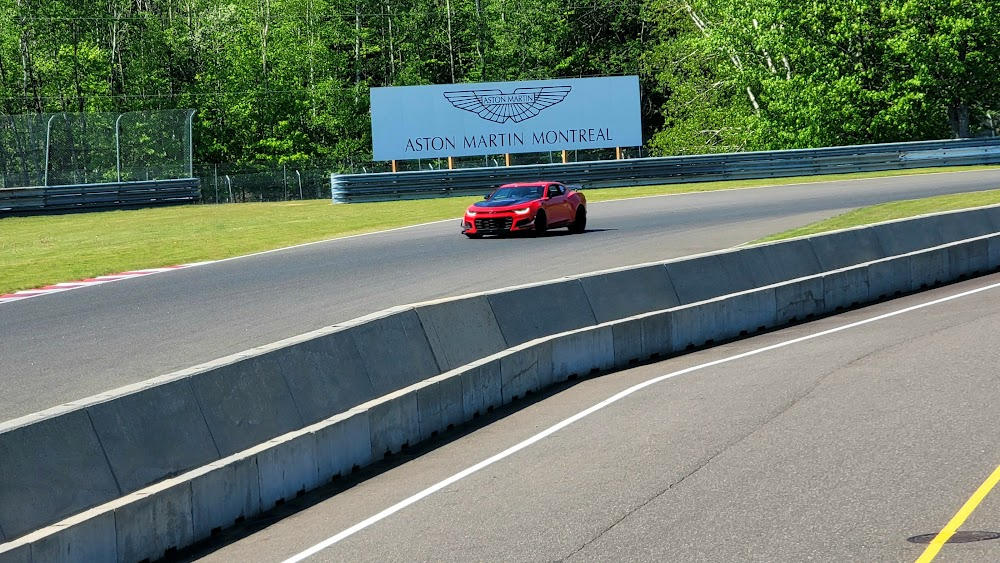 The Racing Scene : track near Saint-Jovite, Continental Race won by David Hobbs