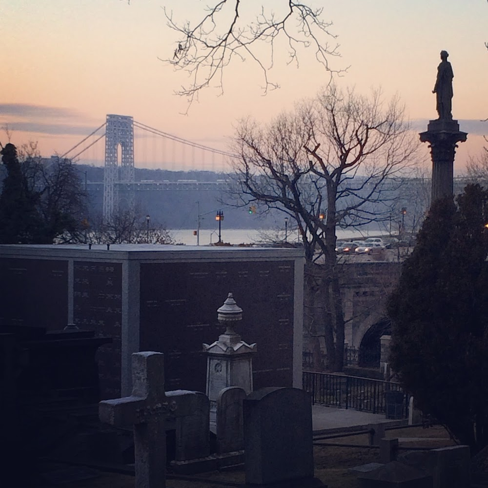 Gloria : ending scene at Pittsburgh cemetery