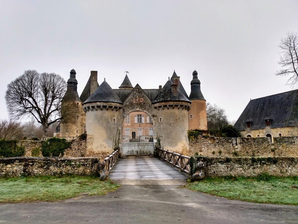 The Scapegoat : Jaques country house/chateau