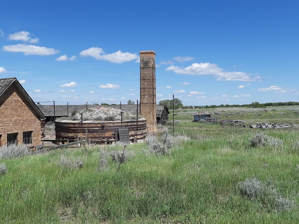 The Stakelander : The scene of the "old brick factory"