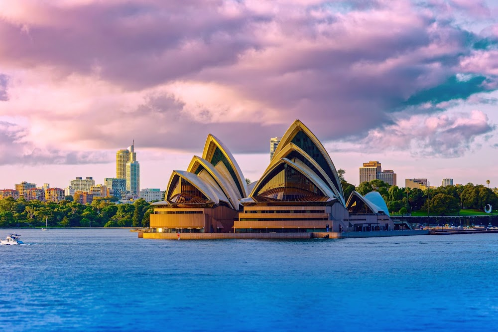 The Switchblade Sisterhood : Sydney Opera House