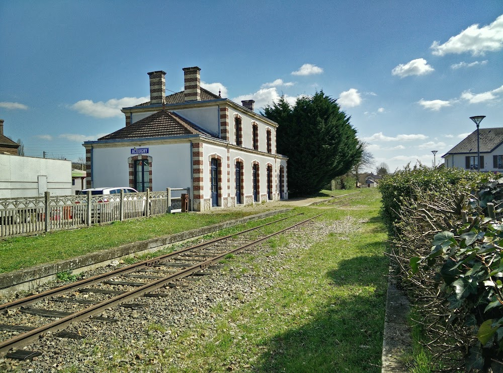 The Train : Actual location of fictional train station Rive-Reine