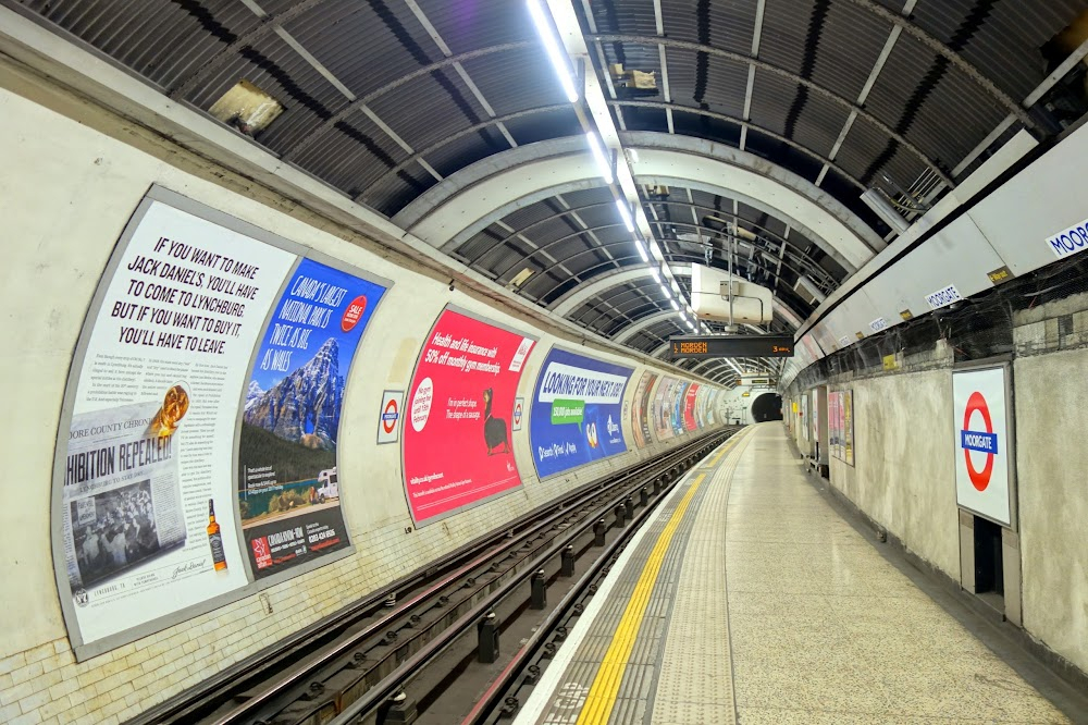 The Tube: An Underground History : 