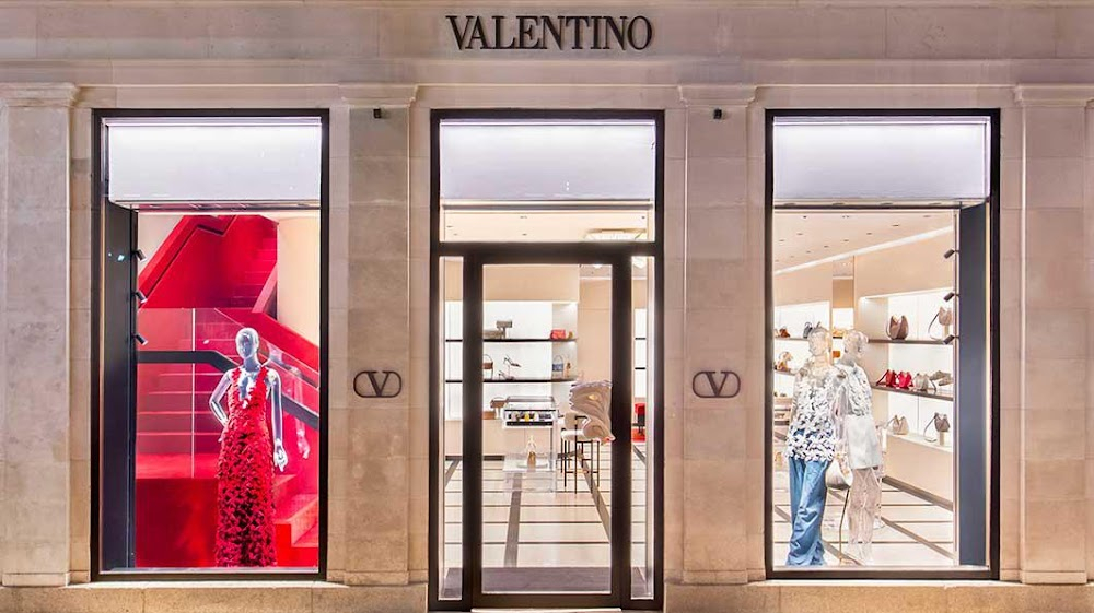 They All Laughed : Valentino Shoe Shop is no longer at this address