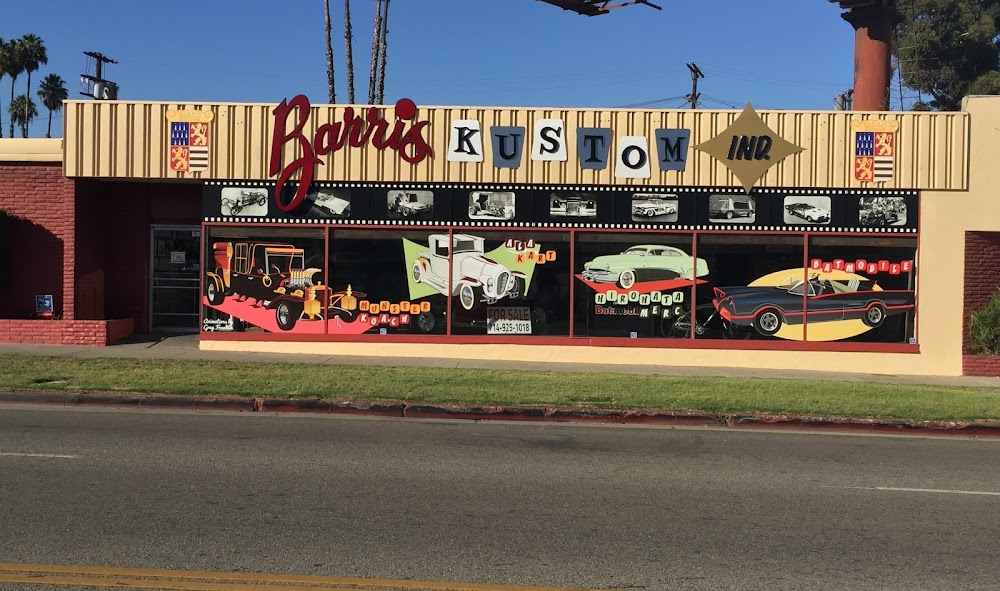 Thunder Alley : Mac Lunsford's garage