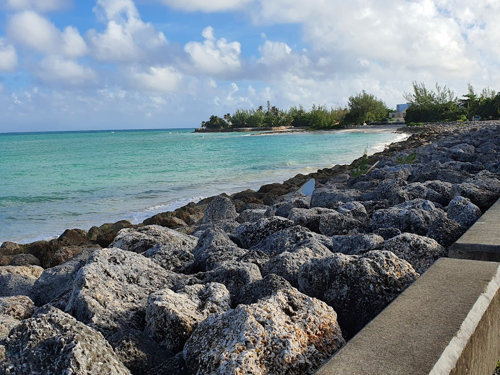 James Bond in the Bahamas : 