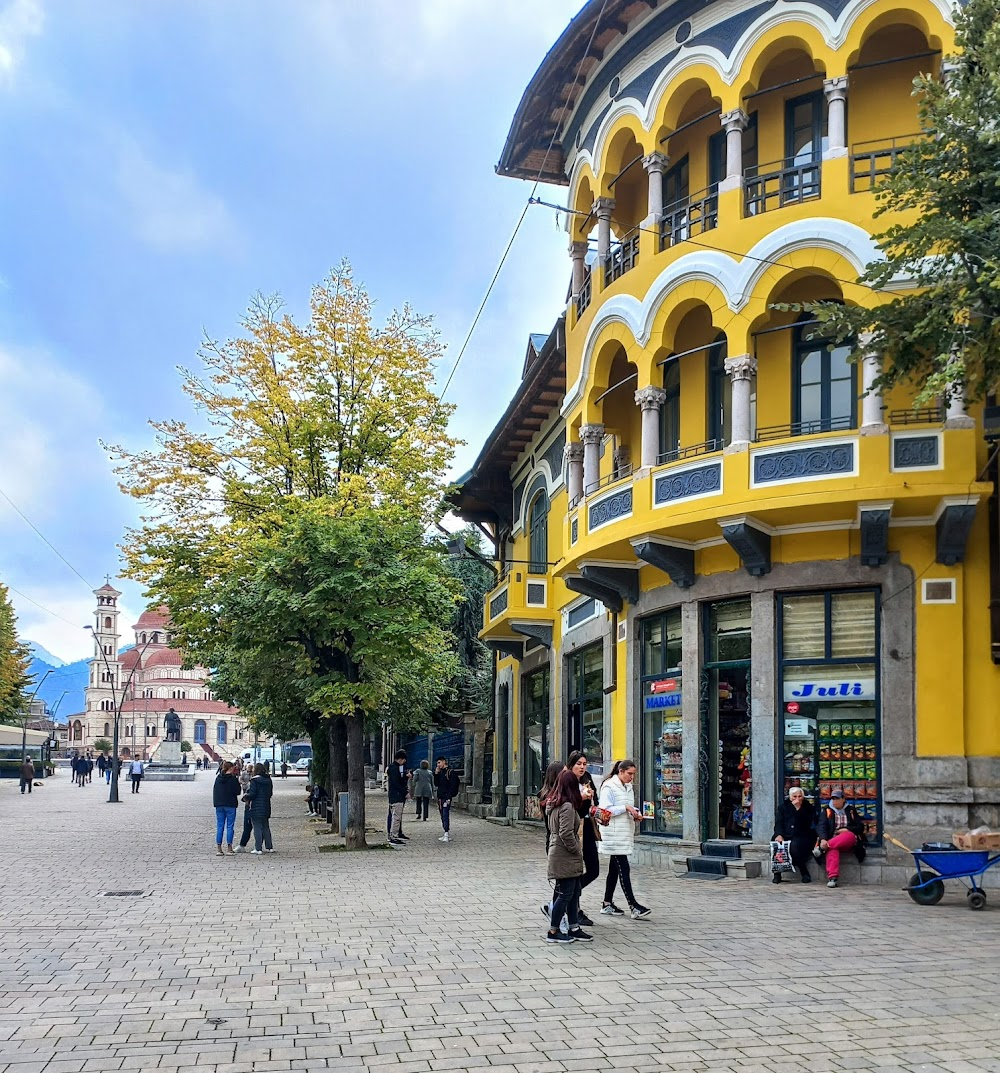 Në kuadër të dashurisë : Korce, Albania