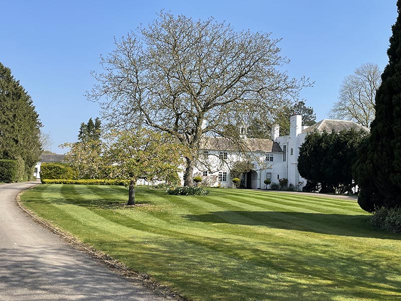 Tomorrow Never Dies : Former Radlett Aerodrome Site