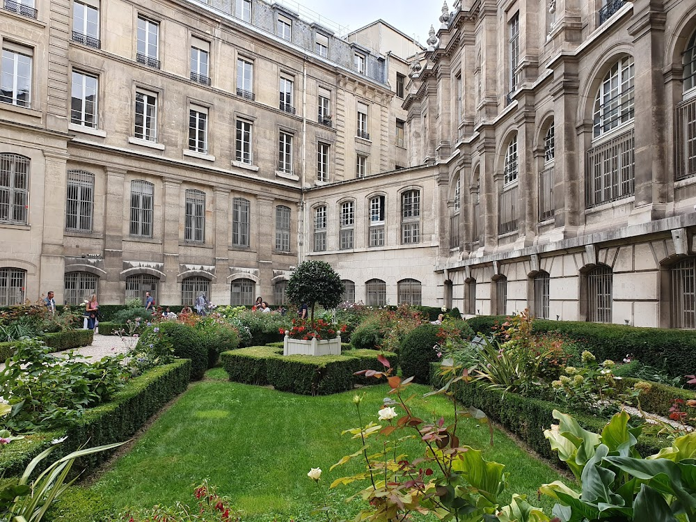 Tous les matins du monde : royal palace interiors