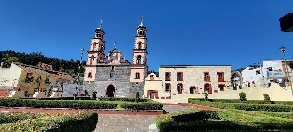 Zona roja : View of municipal palace.